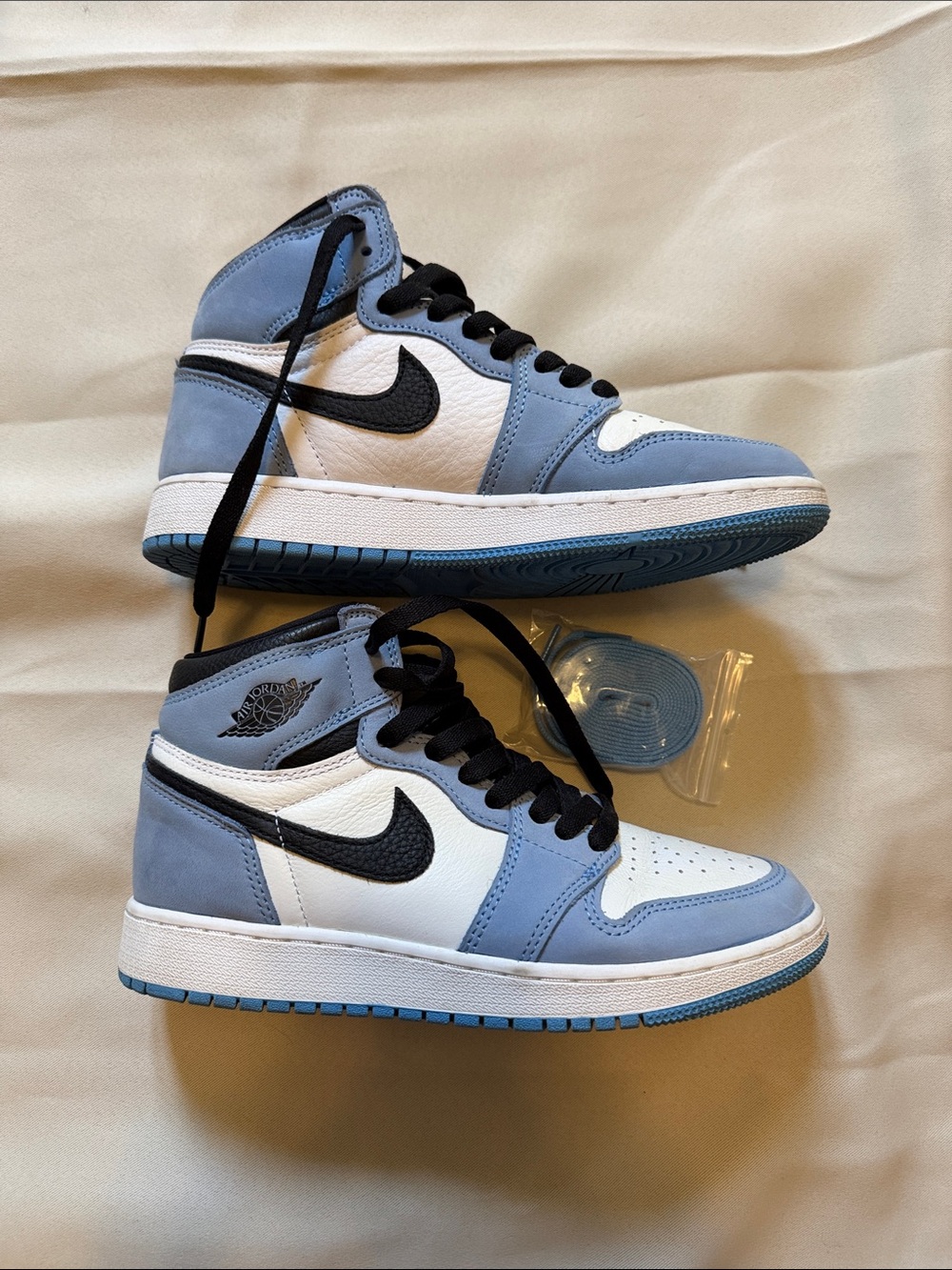 Nike Air Jordan 1 High White, University Blue & Black